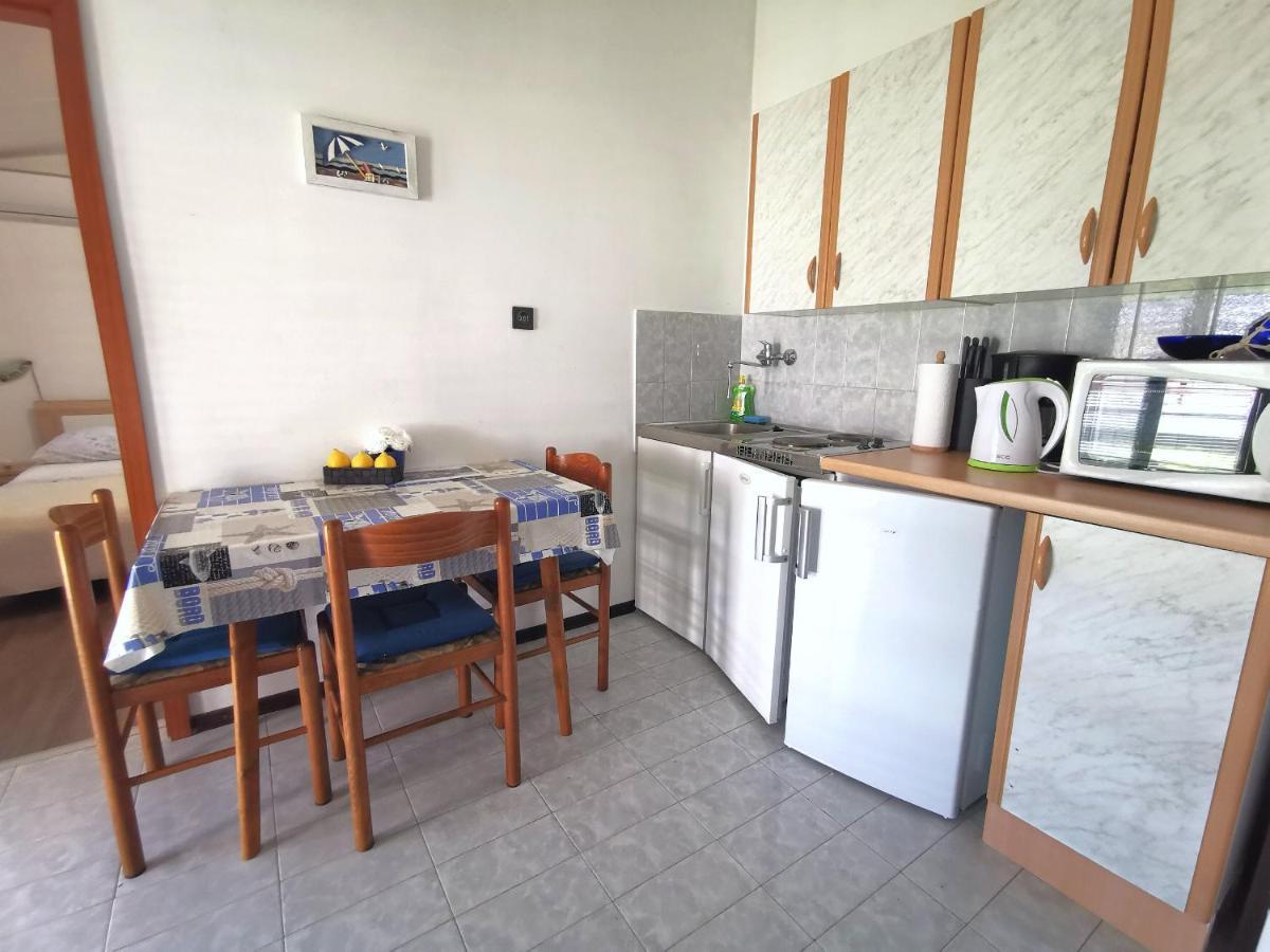 Apartmani Andrea Pula Extérieur photo